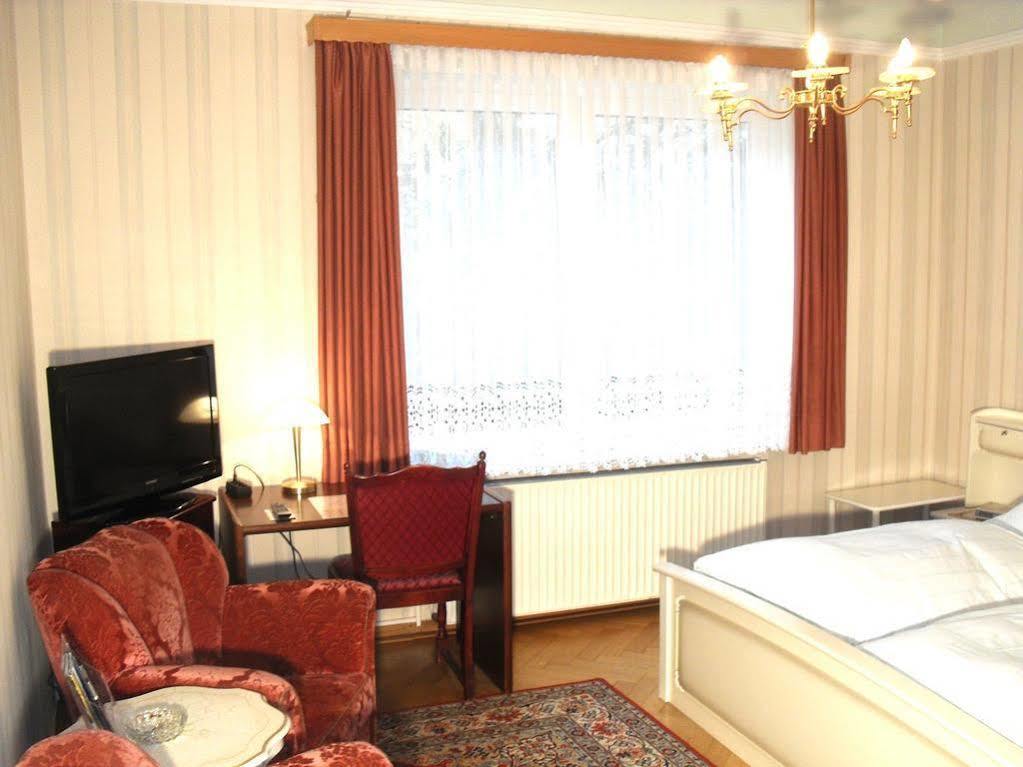 Hotel Waldersee Hanovra Exterior foto